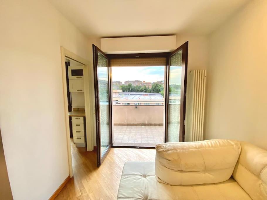 Con Posto Auto Riservato Tra Centro, Stazione Ed Ospedale Apartment Pescara