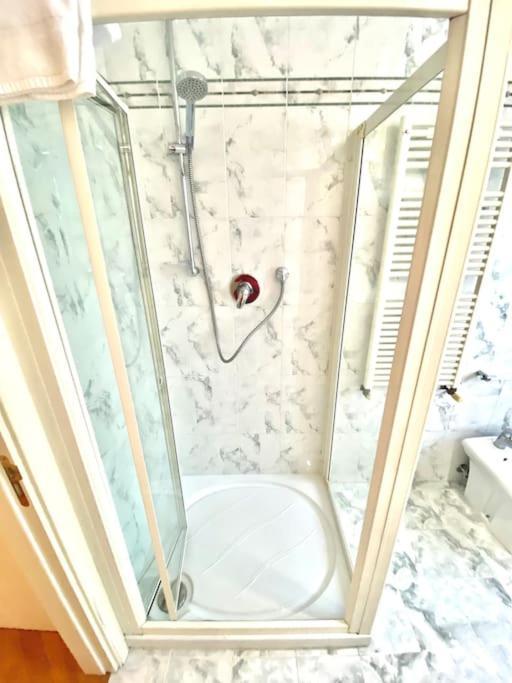 Apartment Con Posto Auto Riservato Tra Centro, Stazione Ed Ospedale Pescara