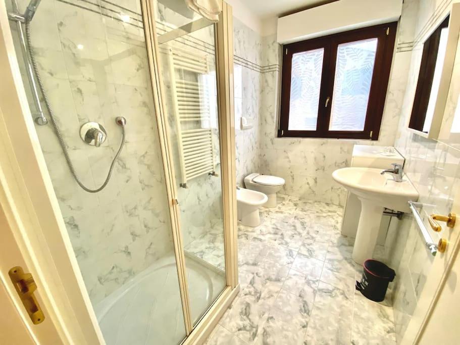 Apartment Con Posto Auto Riservato Tra Centro, Stazione Ed Ospedale *
