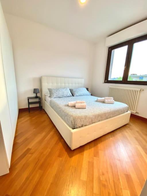 Con Posto Auto Riservato Tra Centro, Stazione Ed Ospedale Apartment *